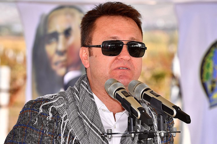 Ovalara geri dönüyor