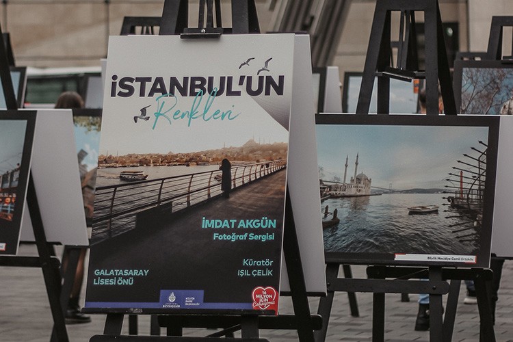 İstanbul'un Renkleri sergisi Beyoğlu'nda