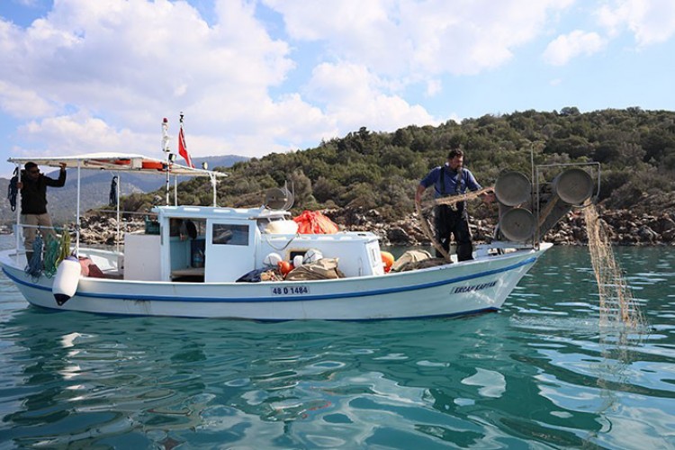 Depremden etkilenen balıkçılar desteklenecek