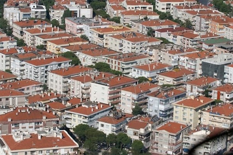 Konut fiyatları İstanbul'da 1,3 puan, Ankara'da 0,8 puan, İzmir'de ise 1,9 puan azaldı