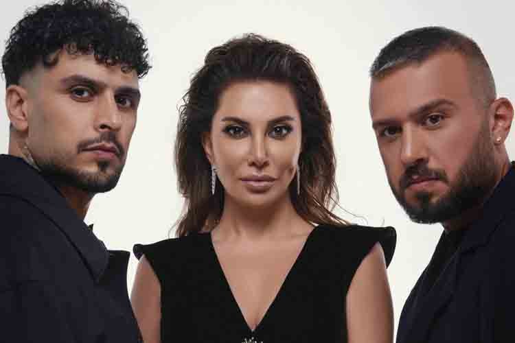 Ebru Yaşar'dan Yine Çalıyor