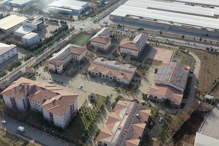 Okul çatıları GES tarlası oluyor