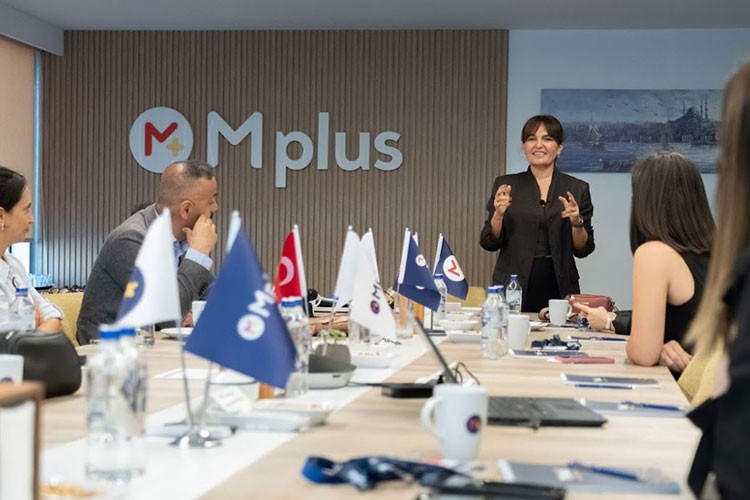 Yapay zekâ çağında, geleceğin liderlerine yatırım