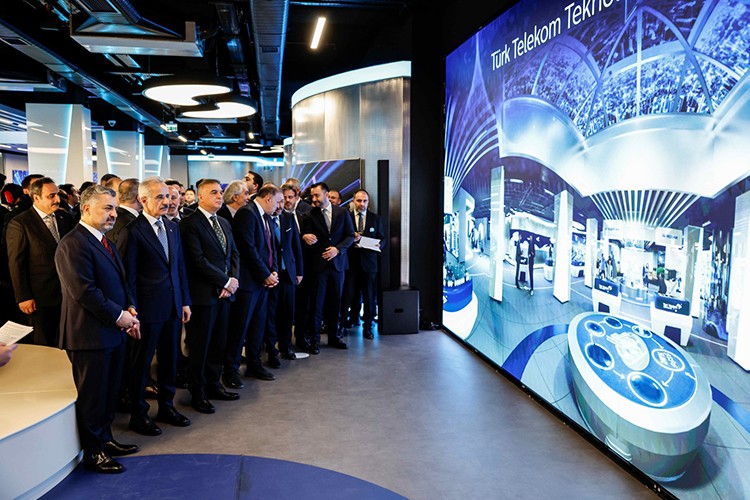 Türkiye'nin ilk ve en kapsamlı 5G deneyim merkezi