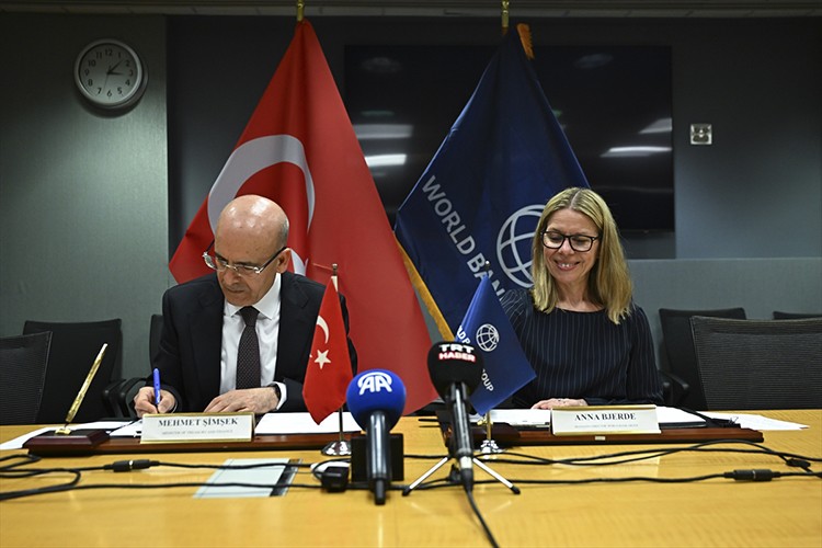 Dünya Bankası ile Demir Yolu finans anlaşması imzalandı