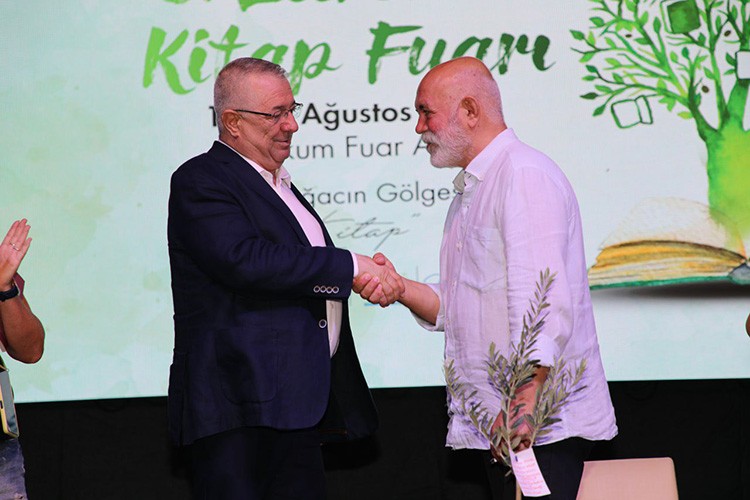 "Herkes emeksiz yemek peşinde"