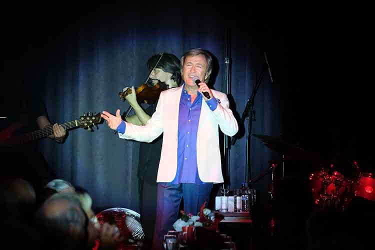 Erol Evgin ile duygulu gece