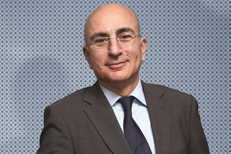 "Yatırımcı döviz fonlarına yöneliyor"