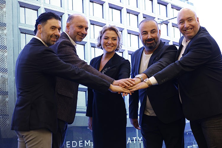 Yurtdışı yatırımlarına Kazakistan'da devam ediyor