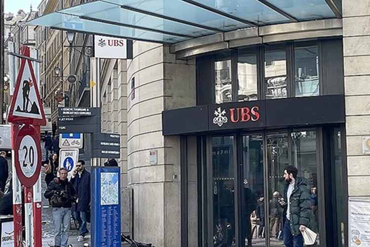 UBS, ilk çeyrekte 1,8 milyar dolar net kar açıkladı