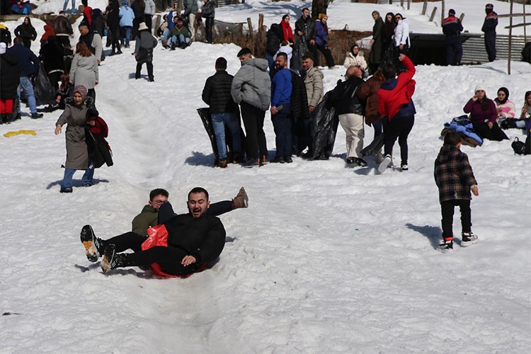 "17. Çamlıhemşin Kardan Adam Kış Festivali" sona erdi