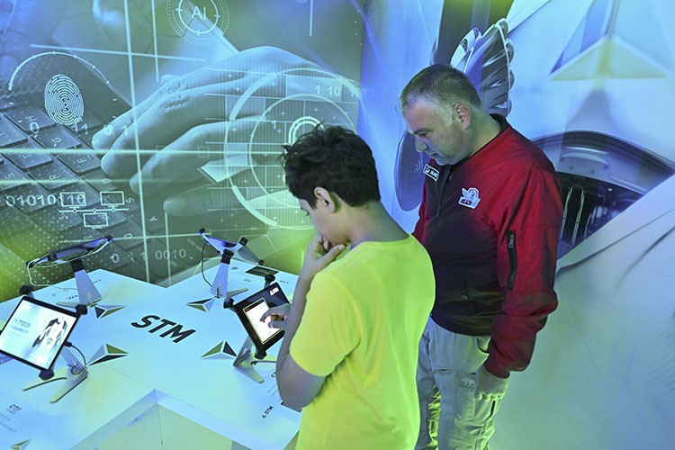 Siber güvenlik meraklısı gençler TEKNOFEST'te