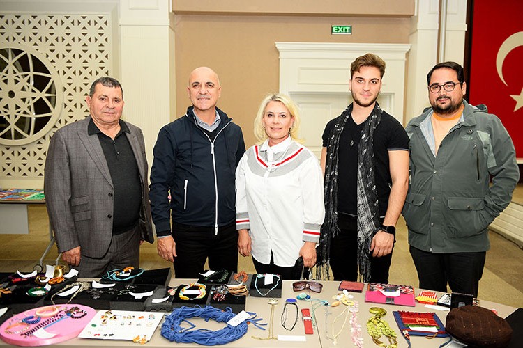 Minik Rüzgar için kermes düzenlendi