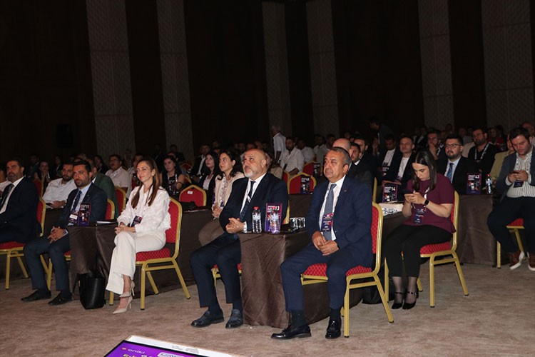 Gaziantep'te "E-İhracat Zirvesi" düzenlendi