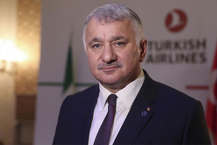 İngilizce bilen üniversite mezunlarına "pilotluk" çağrısı