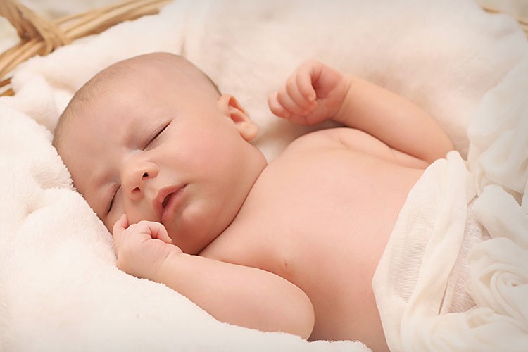 Bebeğinizin Uyumamasının 5 Önemli Nedeni