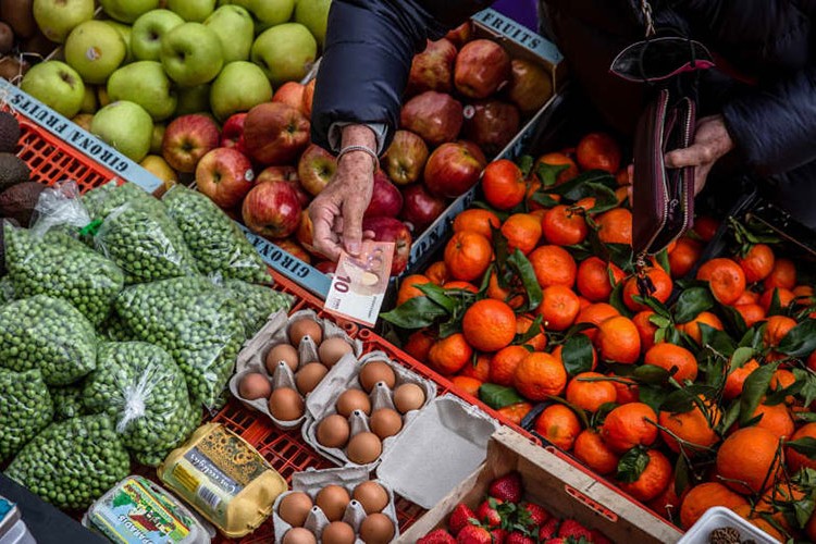 AB'de yıllık enflasyon ağustosta yüzde 5,3 oldu