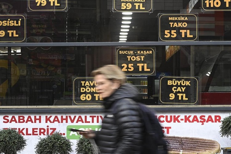 Lokanta ve kafelerde fiyat listeleri artık giriş kapılarında