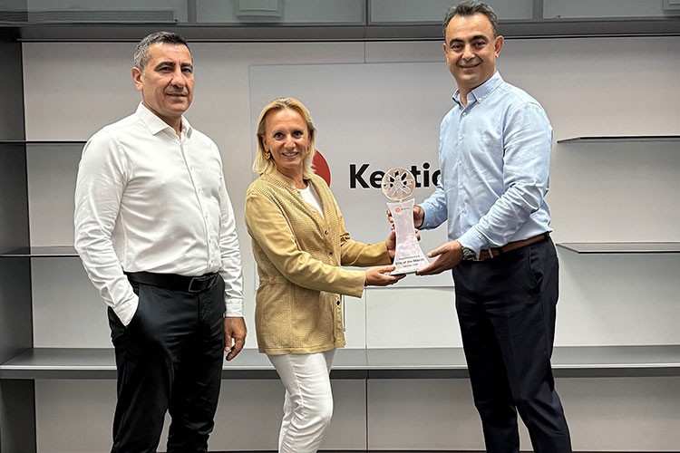 hayatfinans.com.tr 'Ayın Web Sitesi' seçildi.