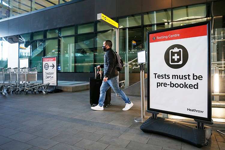 İngiltere karantinayı uzattı