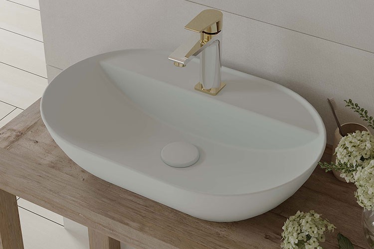 Altın ve kromun kusursuz uyumunu banyolara taşıyor