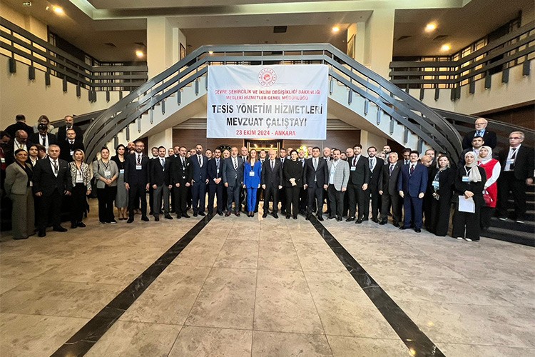 Lisansı olmayan şirket siteleri yönetemeyecek