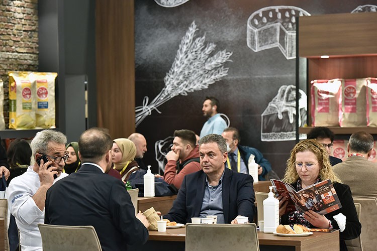 4 günde 4 milyar euroluk ticaret hacmi hedefliyor