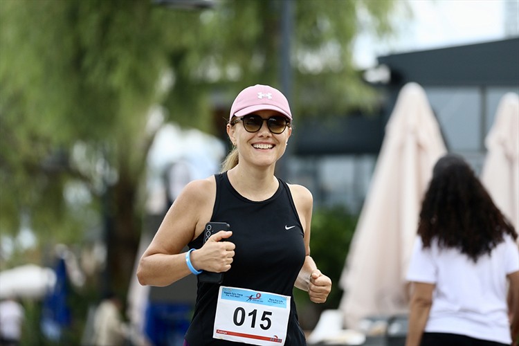 Kanser hastaları için "Yaşam İçin Yarış" koşusu yapıldı