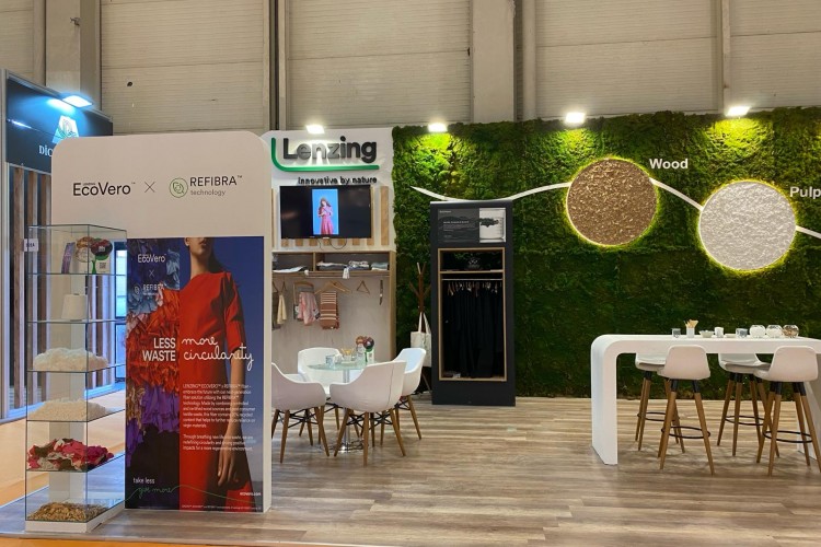 Lenzing'in çevre dostu elyafları bu yıl da İstanbul İplik Fuarı'nda ilgiyle karşılandı