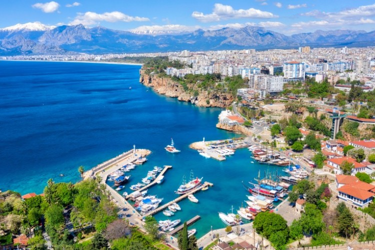 Enflasyon tatil beldelerini vurdu