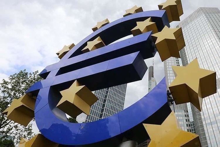 AB ekonomisi yüzde 0.5 daraldı