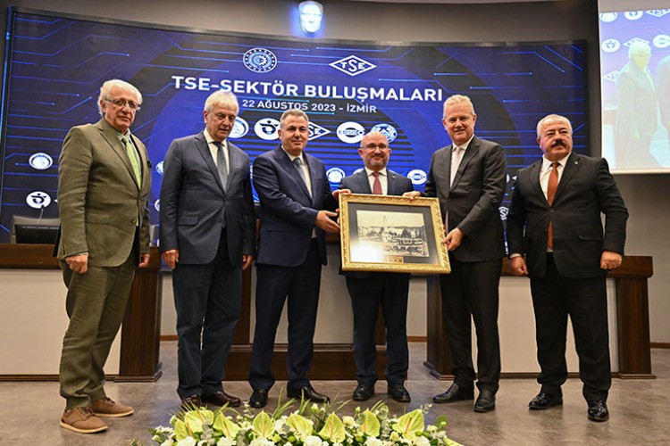 TSE'nin sektör buluşması İzmir'de yapıldı