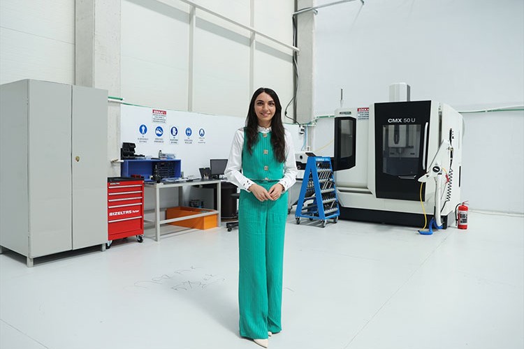 Kurduğu atölyede savunma sanayisine parça üretiyor