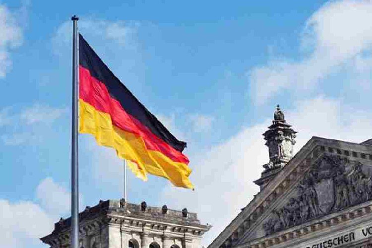 Almanya'da hizmet sektörü hız kaybetti