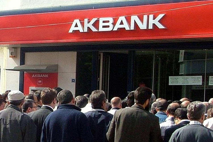 Kredi alacaklarını sattı