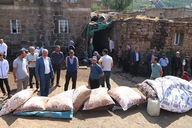 Bitlis'te selin etkilediği köyde hasar tespit çalışması başlatıldı