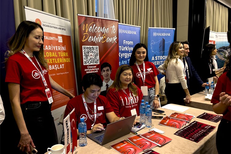 Kırgızistan'da "Talent for BIZ" kariyer fuarı düzenlendi