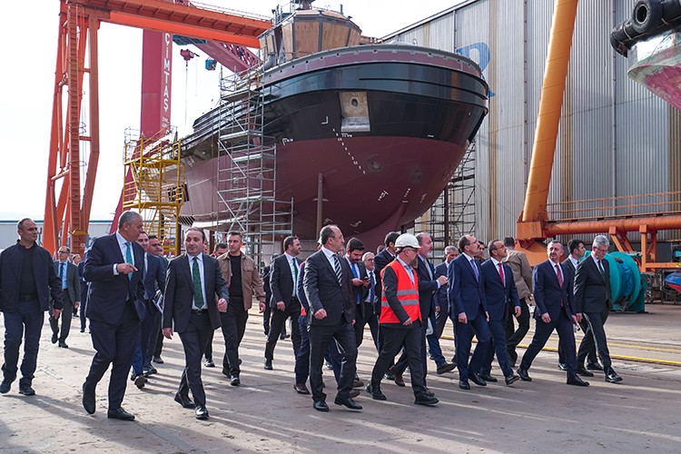 Bakan Muş'tan Uzmar Tersanesi'ne ziyaret