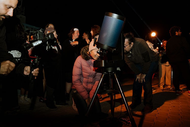 Meteor yağmuru ile büyülü bir yolculuk