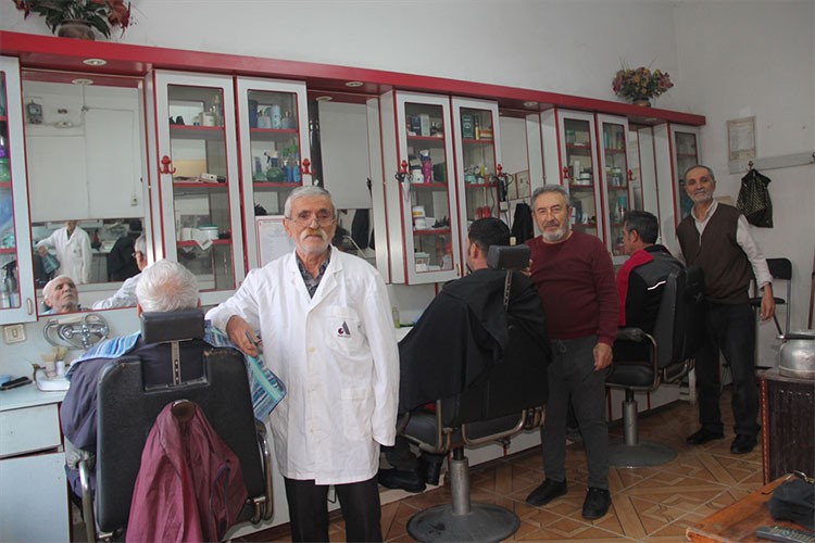 Yarım asırdır meslek hayatını bir arada sürdürüyorlar