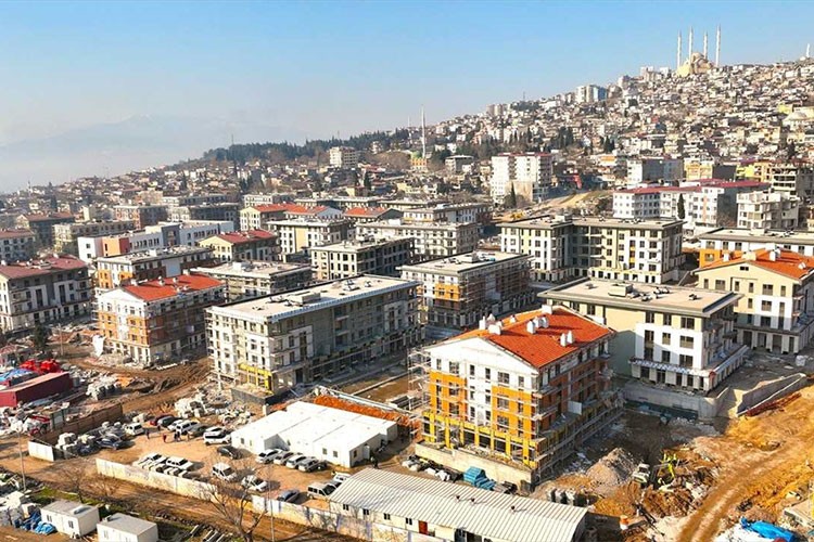 "Kentsel Tasarım Projesi" kapsamında inşa edilen konutlar yükseliyor