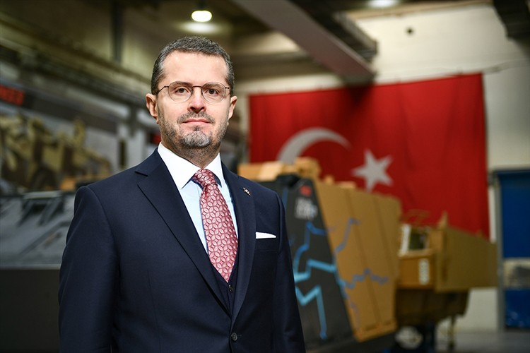 Zırhlı kara aracı üreticisi FNSS'de bayrak değişimi