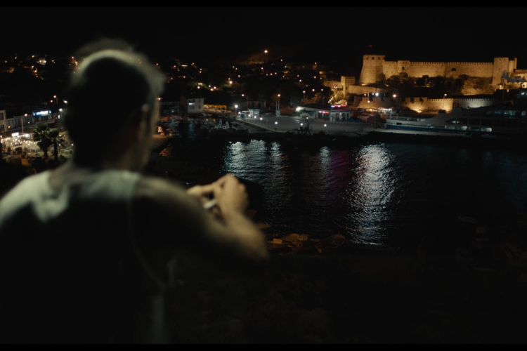 Cem Demirer'den MENDİREK 23 Şubat'tan itibaren sadece MUBI'de