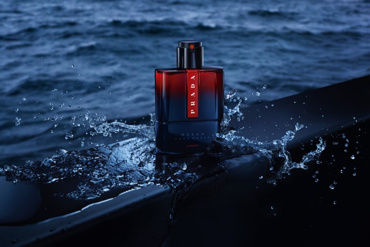 Prada Beauty, Luna Rossa Ocean Le Parfum'u tanıtıyor
