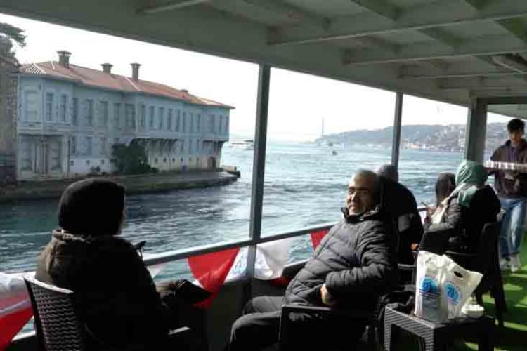 Tuzla Belediyesi'nden ailelere boğaz turu