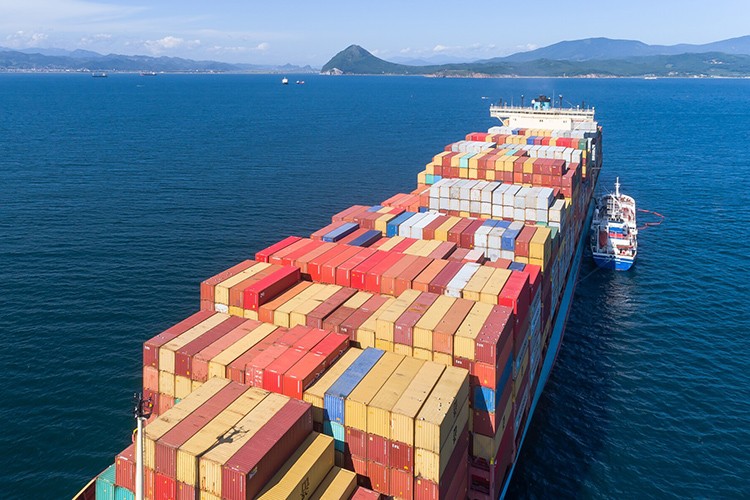 Rusya'nın dış ticaret fazlası 104 milyar dolara geriledi