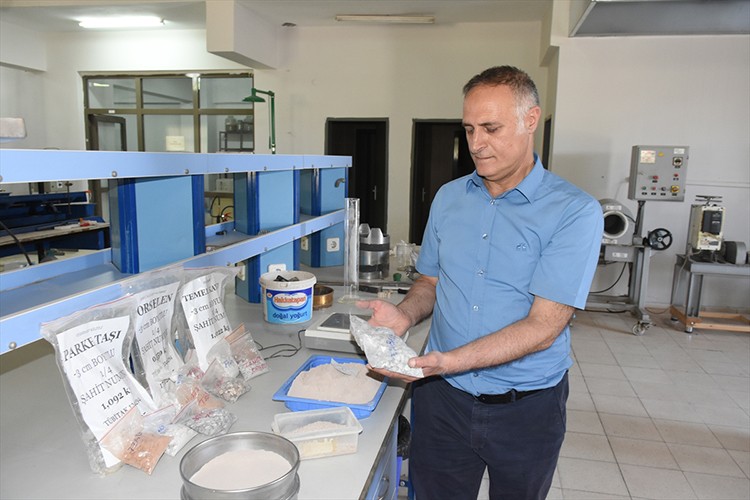 Depremde yıkılan binaların enkazından yapay mermer yapılacak