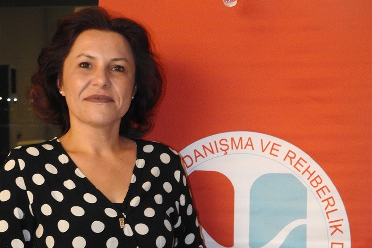 "Ruh sağlığı, politik ve sosyal bir konudur"