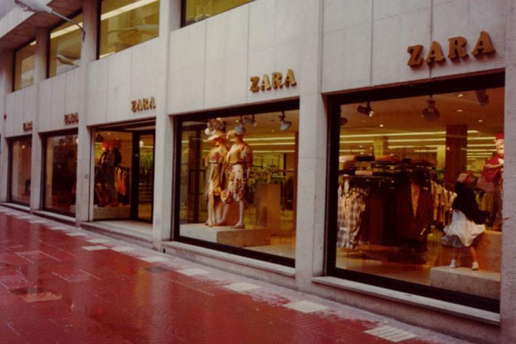 Zara 50. kurulus yıldönümünü kutluyor