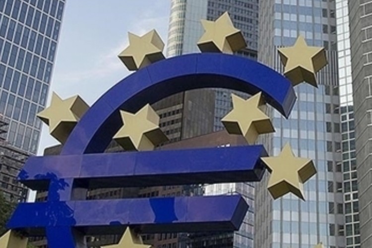 Avro Bölgesi ekonomisi ilk çeyrekte büyümeye geri döndü